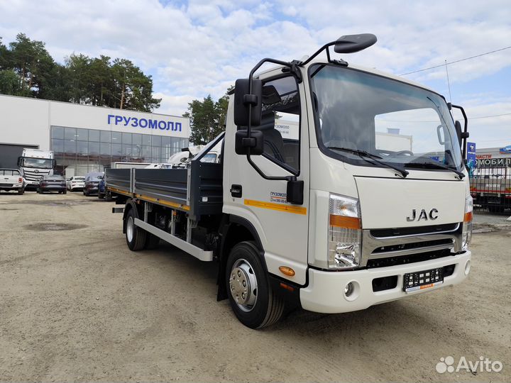 Бортовой грузовик JAC N90, 2024