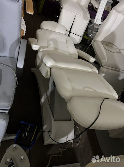 Косметологическое кресло Bentlon gold 4 мотора