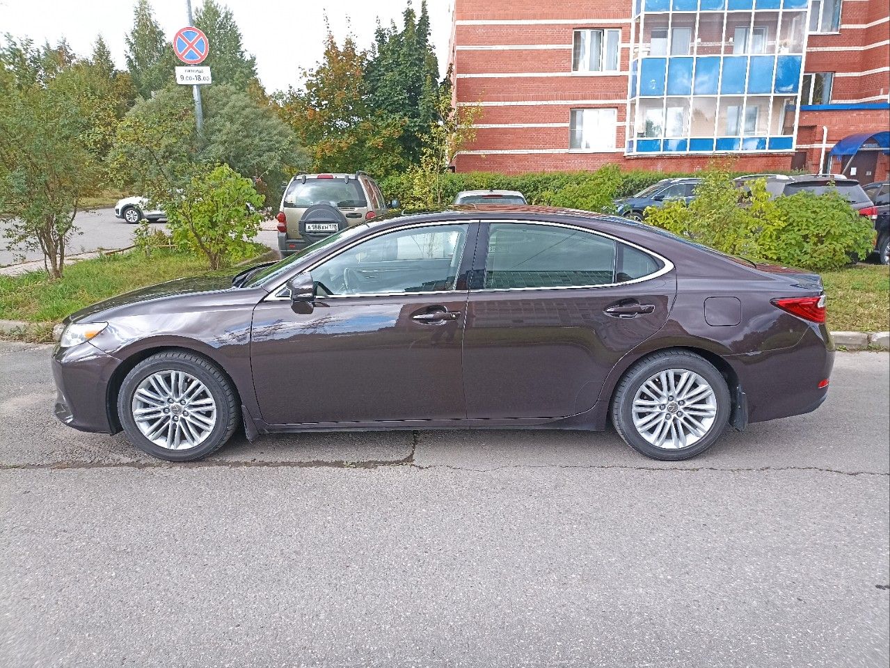 Lexus ES: фото владельца