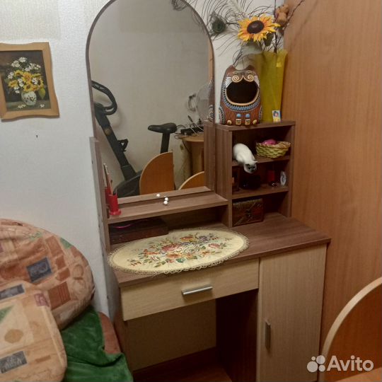 Туалетный столик