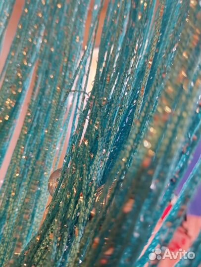 Блестящие нитяные шторы с шариками