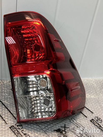 Фонари Toyota Hilux