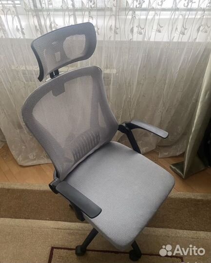 Компьютерное кресло