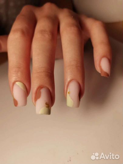 Маникюр, наращивание ногтей, покрытие