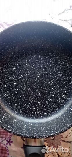 Сковорода каменная 24 см антипригарная