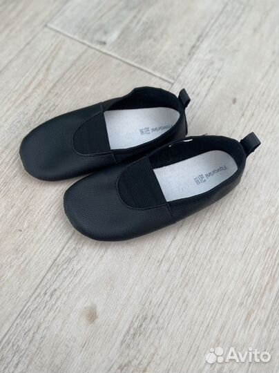 Чешки для мальчика 28,5