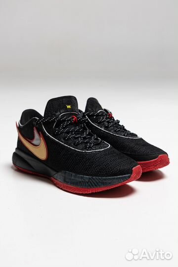 Баскетбольные кроссовки Nike Lebron 20