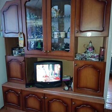 Продам сервант