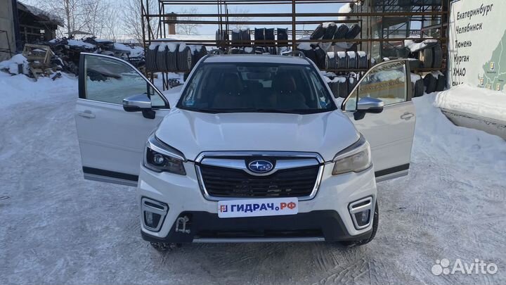 Моторчик стеклоочистителя передний Subaru Forester