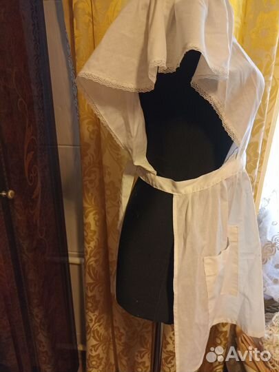 Белый школьный фартук