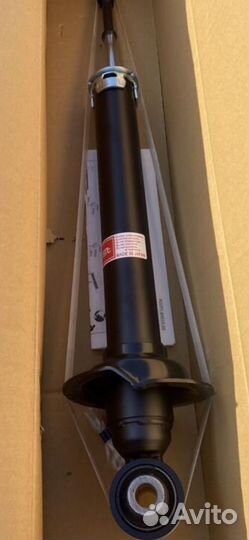 Новые амортизаторы задние Lexus gs300