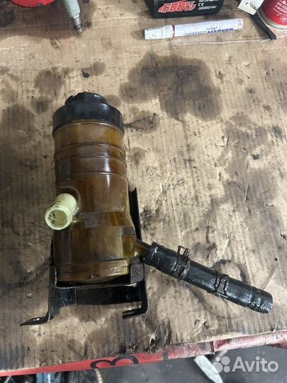 Бачек гидроусилителя mazda titan HA