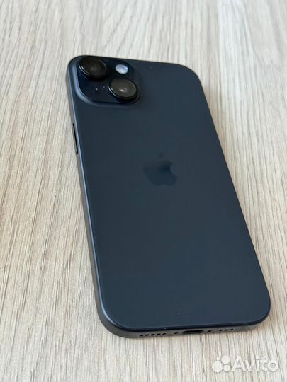 iPhone 15, 128 ГБ