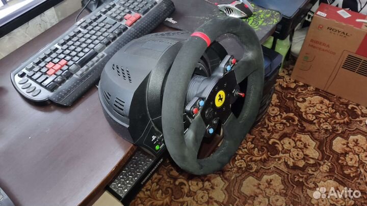 Руль Thrustmaster Ferrari T300 Alcantara-Edition