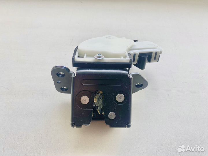 Замок крышки багажника Mazda CX-5, 3, 6