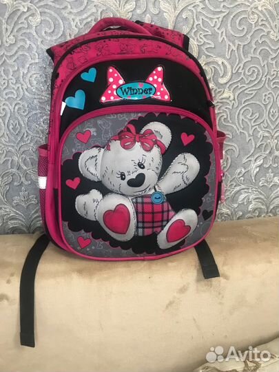 Рюкзак школьный для девочки 1 класс