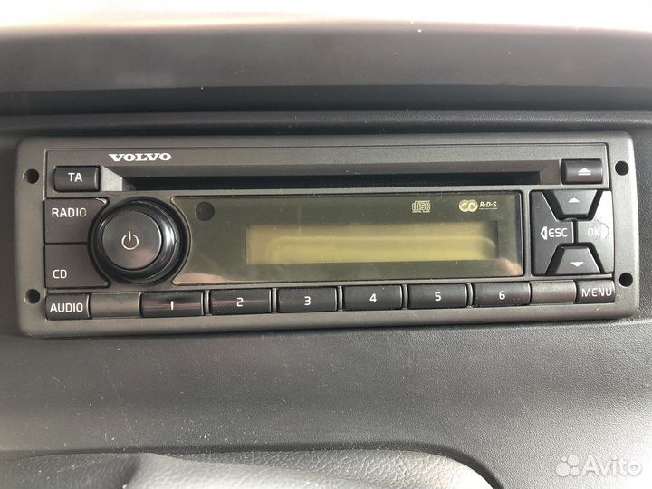 Оригинальная штатная магнитола Volvo 12v