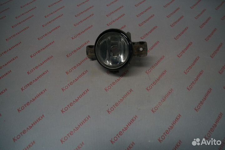 Nissan 26150-89985 Фара противотуманная правая