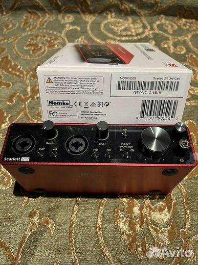 Звуковая карта Focusrite Scarlett 2i2 3rd Gen