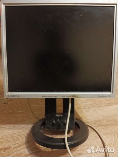 Монитор Samsung