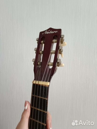 Классическая гитара б/у