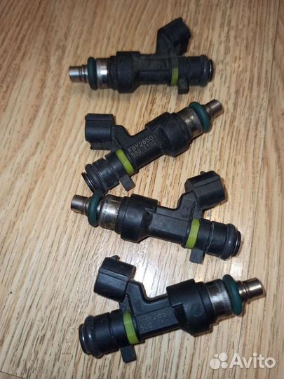 Форсунки топливные для Лагуна III бензин 2.0