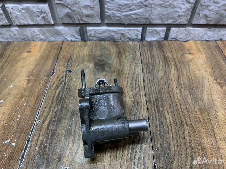 Toyota Corolla E18 Корпус термостата 1.6 1zrfe