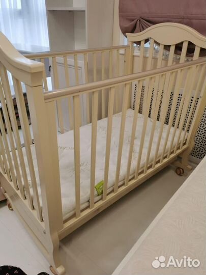 Кроватка детская