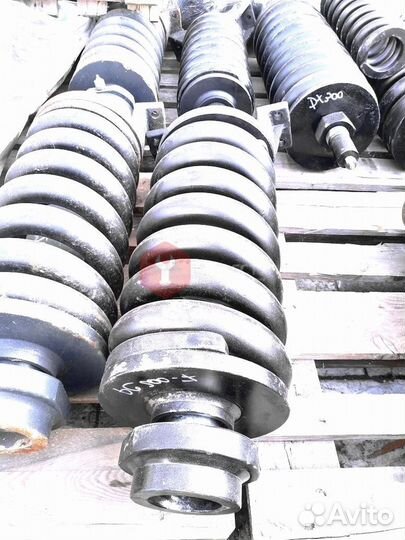 Натяжитель гусеницы Hitachi ZX350H-5G9306368