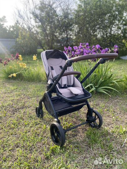 Прогулочная коляска luxmom
