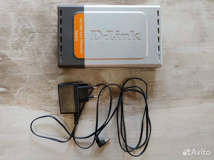 Коммутатор/хаб Ethernet switch D-Link DES-1008D