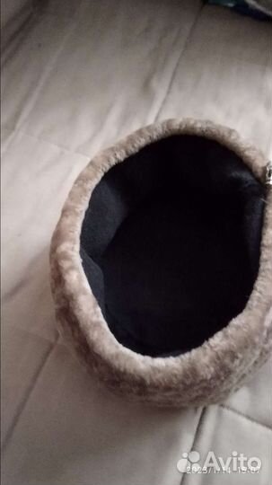 Шапка- берет меховой астраган- мех молодой овечк