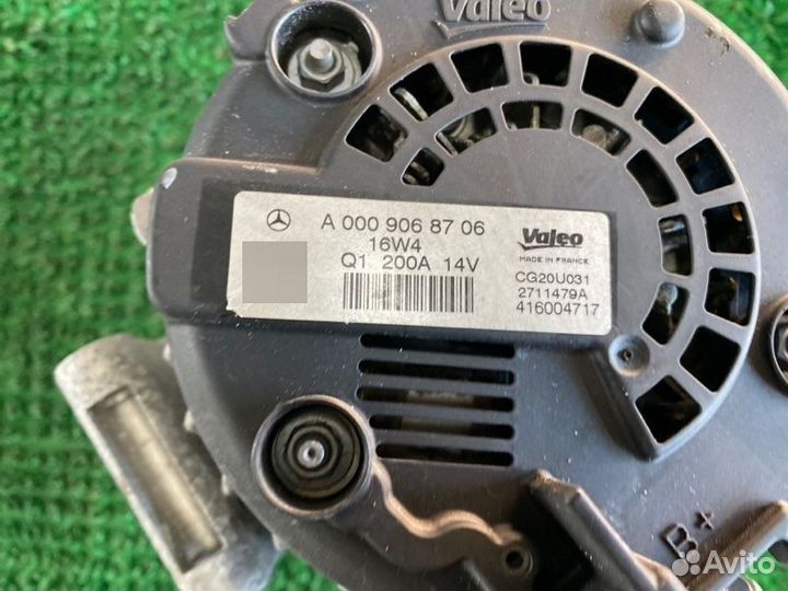 Генератор Mercedes-Benz C-Class W205 276.823 2017