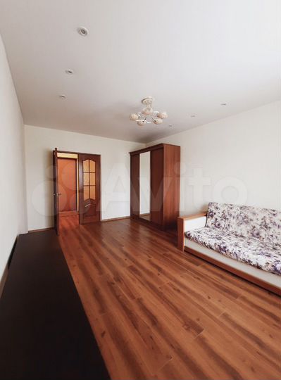 1-к. квартира, 43 м², 7/10 эт.