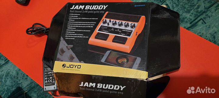 Комбоусилитель (мини) с эффектами Jam buddy