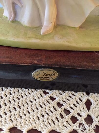 Статуэтка танец