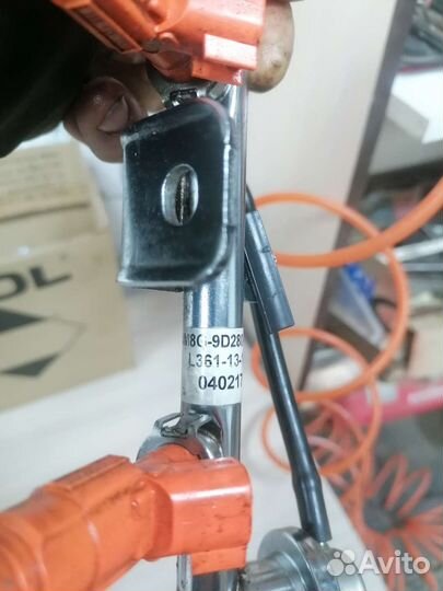 Топливная рампа и форсунки мазда 6 gg, L3VE, L3C1