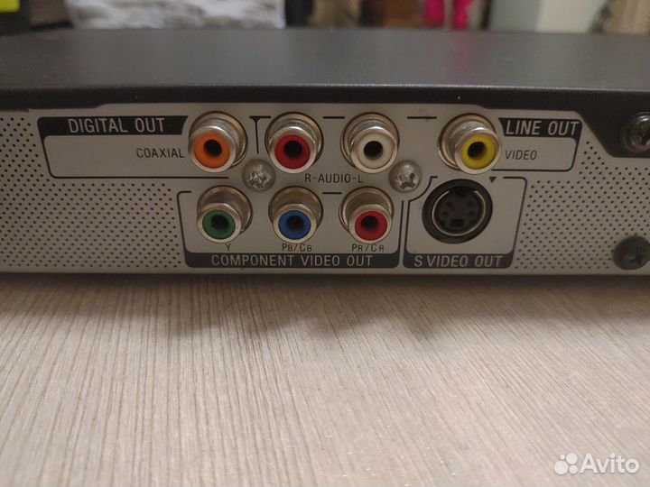 DVD плеер. sony