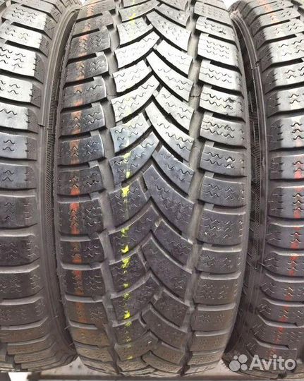 Vredestein ComTrac Winter 215/60 R16 105N