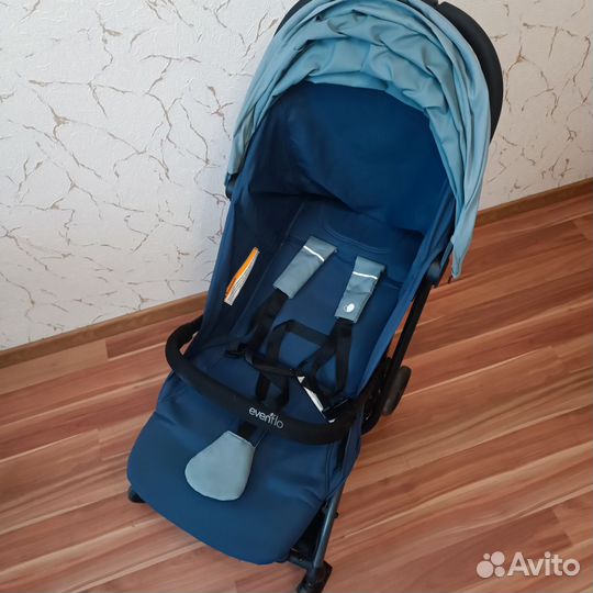 Коляска прогулочная