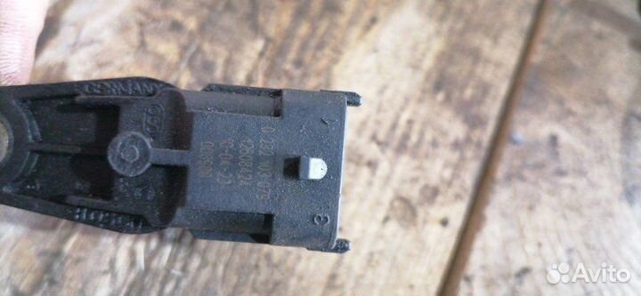 Датчик распредвала Opel Antara внедорожник 3.2