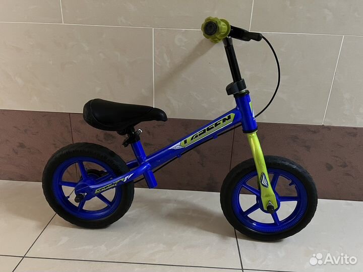 Беговел Larsen