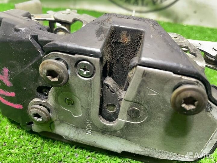 Замок двери багажника Toyota Land Cruiser Prado