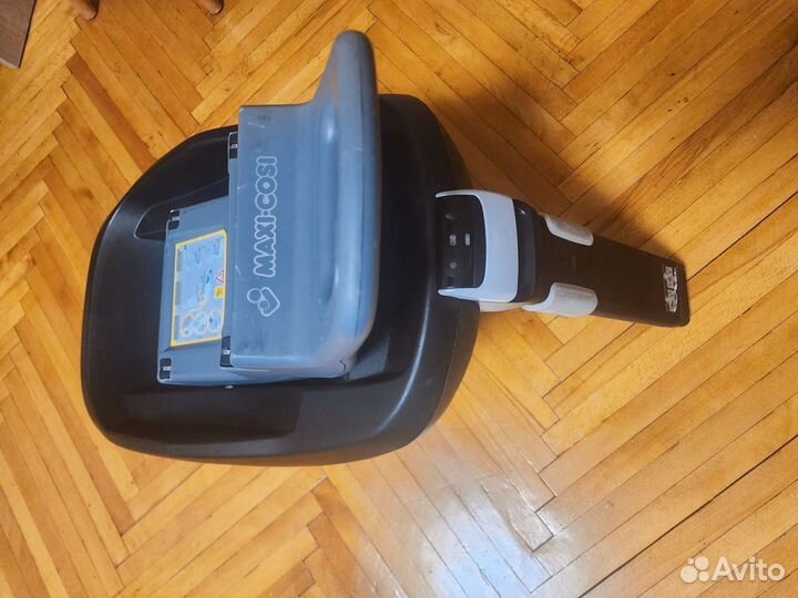 Детское кресло Maxi Cosi с базой isofix