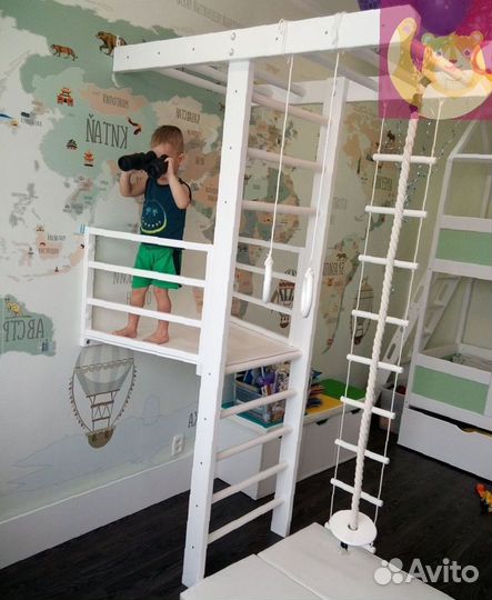 Шведская стенка с балконом