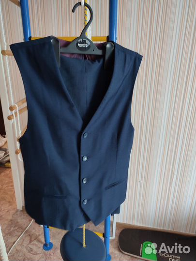 Костюм жилетка и брюки