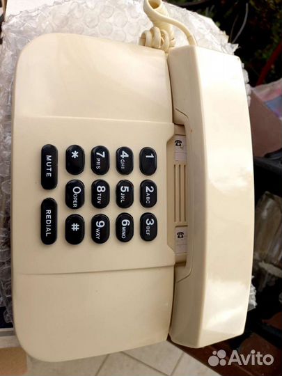 Проводной телефон