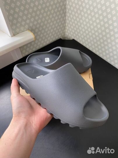 Yeezy Slide Grey Slate