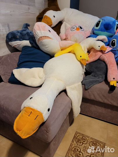 Гусь, Стич, фламинго, совушка, акулы