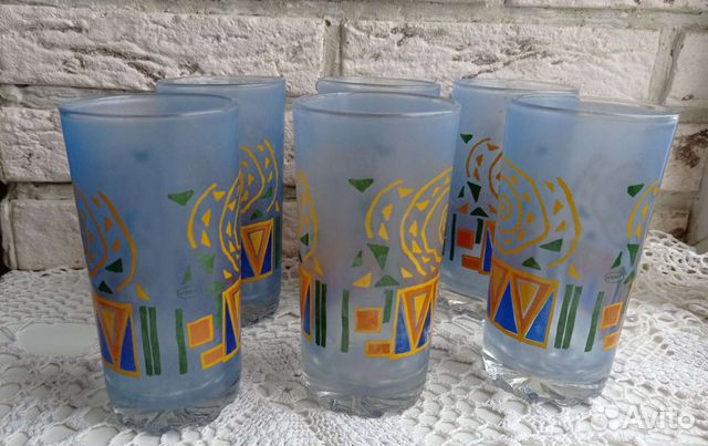 Бокалы и стаканы разные